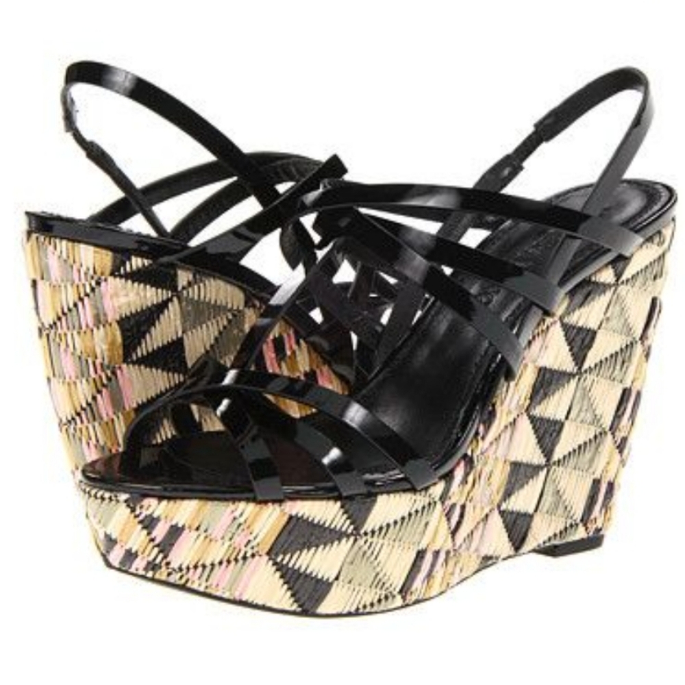 NEW Vera Wang Tavie 2 pinwheel raffia wedge sandal